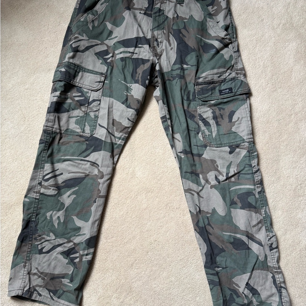 Wrangler Men's Camo Cargo Pants - Green/Grey/Black